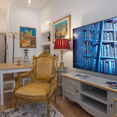 Apartment In The City Centre กาญารี ภายนอก รูปภาพ