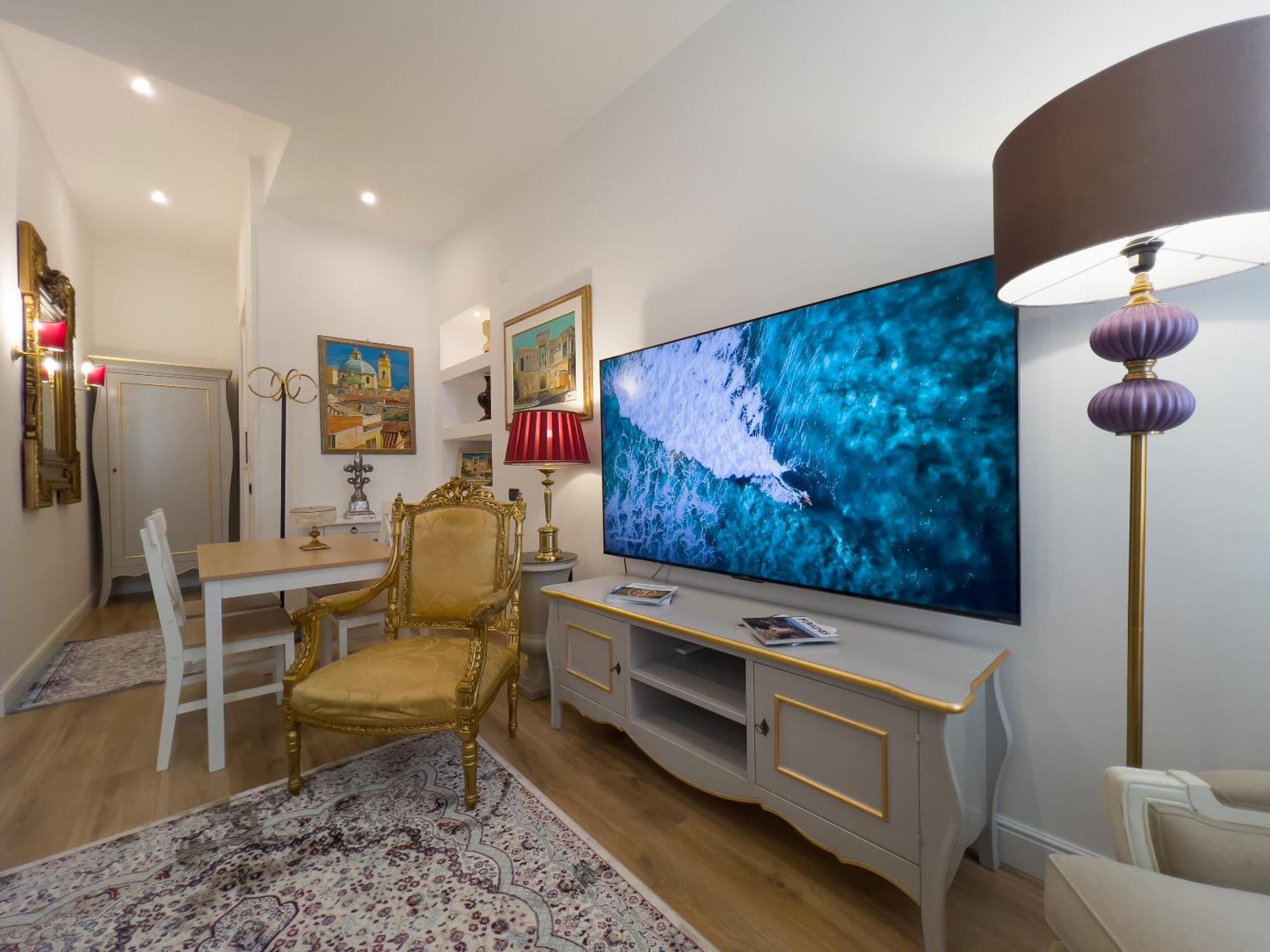 Apartment In The City Centre กาญารี ภายนอก รูปภาพ